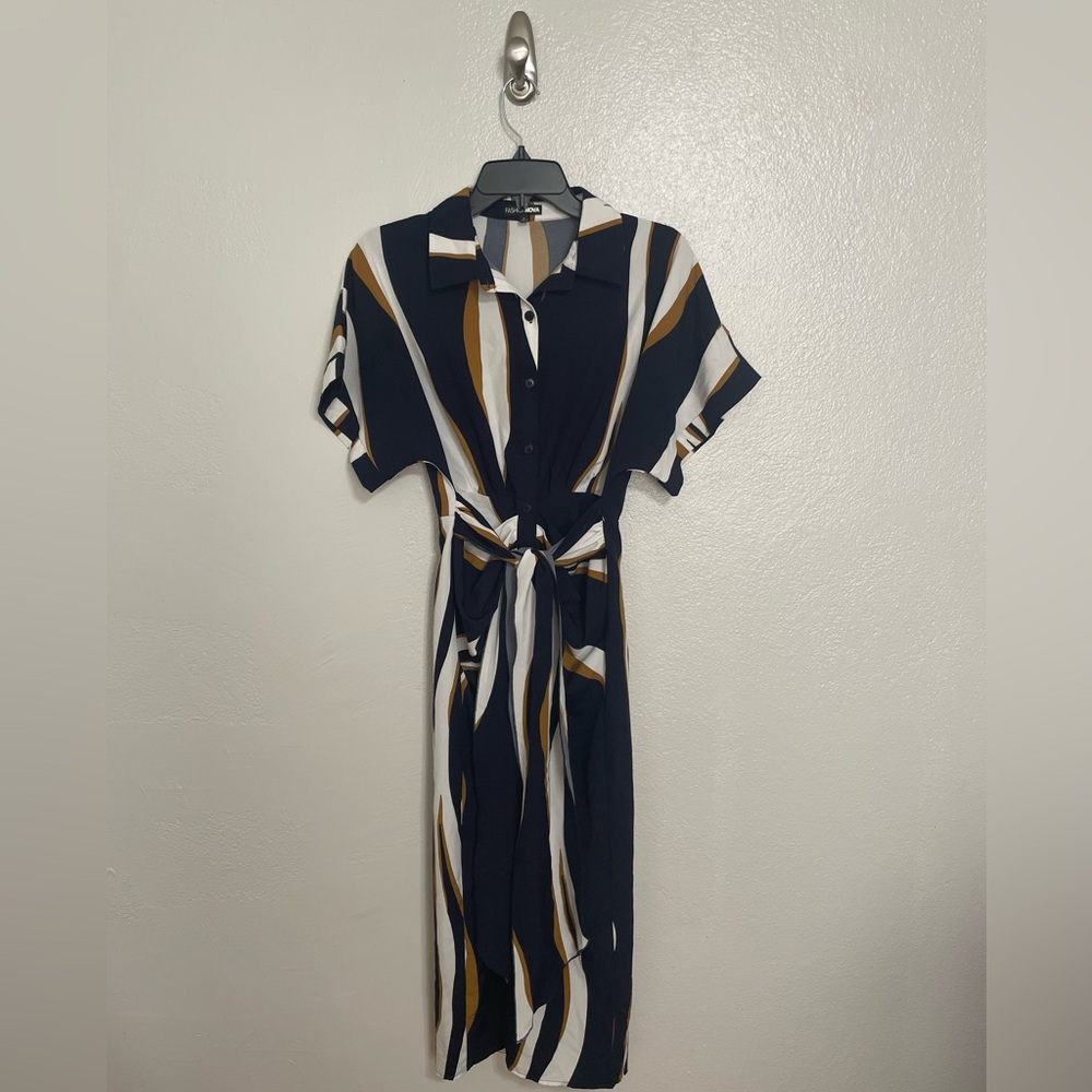 Fashion Nova Navy, White, and Brown Midi Dress